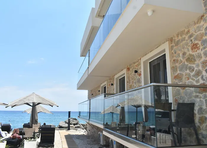 Kyma Rooms & Suites
